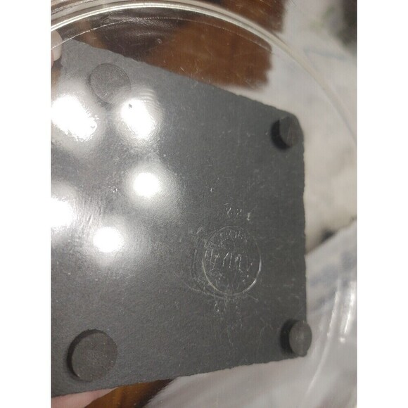 Vintage Pyrex #221 Clear Glass Casserole Dish - With Lid --Excellent! - Picture 4 of 4